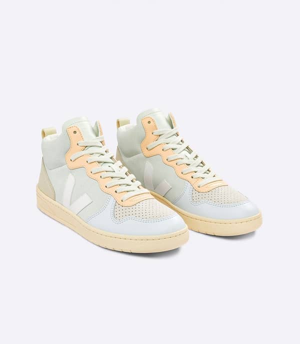 V-15 Suede